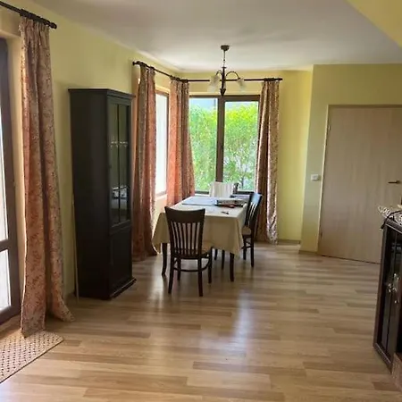 Prázdninový dům In Bewachter Residenz *